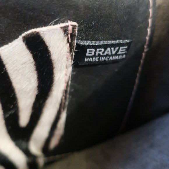 Womens Brave Black Die-Cut Salvage Skull Image Leather Clutch Bag * - Picture 9 of 10